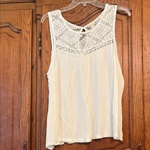 Chic White Lace Tank Top
